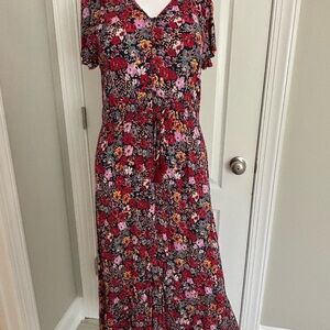 Floral V-Neck Maxi Dress